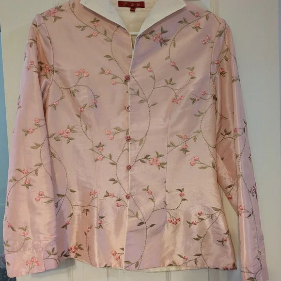 Floral Embroidered Pink Jacket - Picture 5 of 9